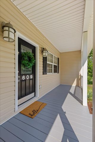 609 Neighbors Drive, Soddy Daisy, TN 37379