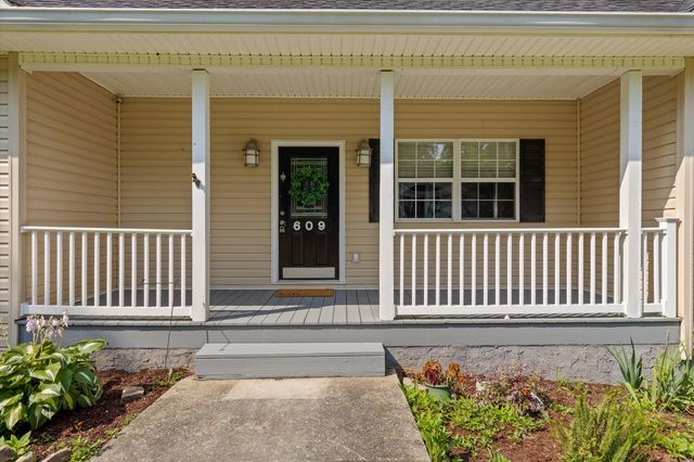 609 Neighbors Drive, Soddy Daisy, TN 37379