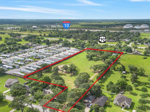 305 Hill Street, Sealy, TX 77474