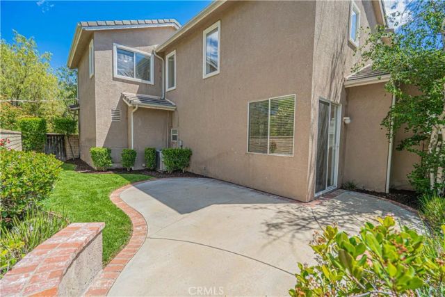 28470 Meadowlark Court, Valencia, CA 91354