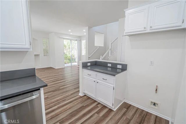 28470 Meadowlark Court, Valencia, CA 91354