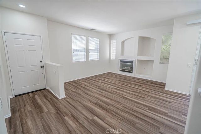 28470 Meadowlark Court, Valencia, CA 91354