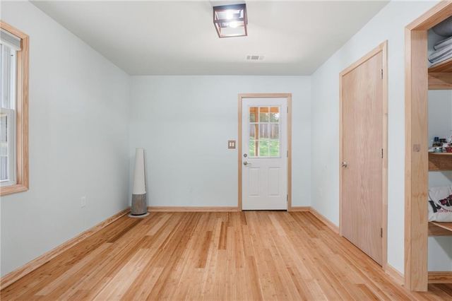 2710 Gray Road SE, Smyrna, GA 30082