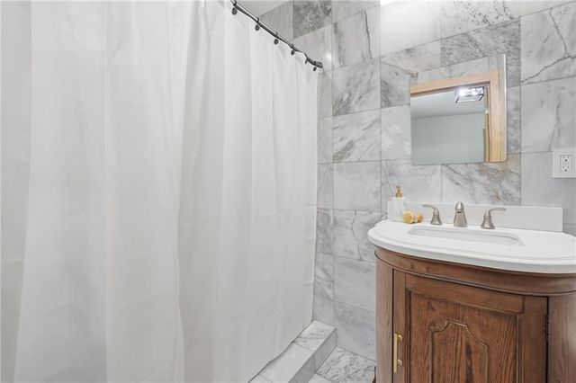 2710 Gray Road SE, Smyrna, GA 30082