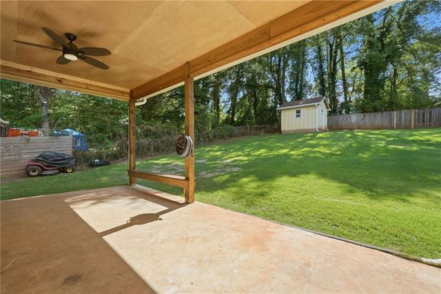 2710 Gray Road SE, Smyrna, GA 30082