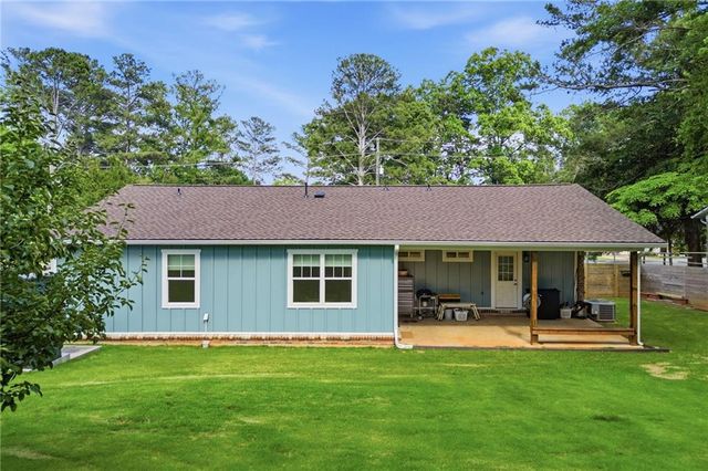 2710 Gray Road SE, Smyrna, GA 30082