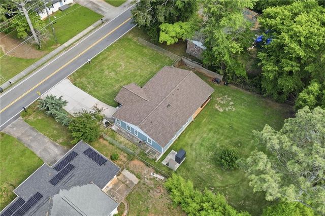 2710 Gray Road SE, Smyrna, GA 30082