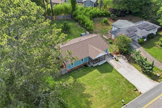 2710 Gray Road SE, Smyrna, GA 30082