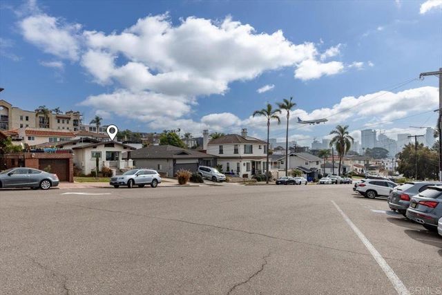 2453 Curlew St, San Diego, CA 92101