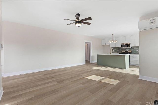 2453 Curlew St, San Diego, CA 92101