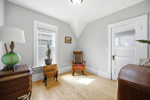 429 7th Street S, Moorhead, MN 56560