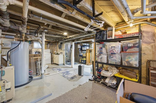 429 7th Street S, Moorhead, MN 56560