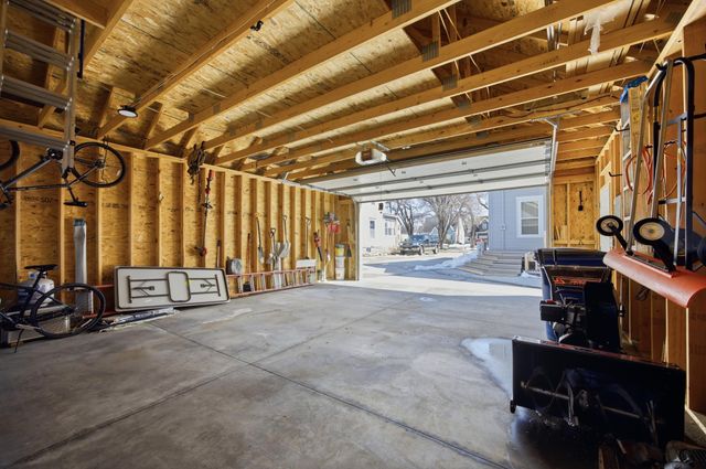 429 7th Street S, Moorhead, MN 56560