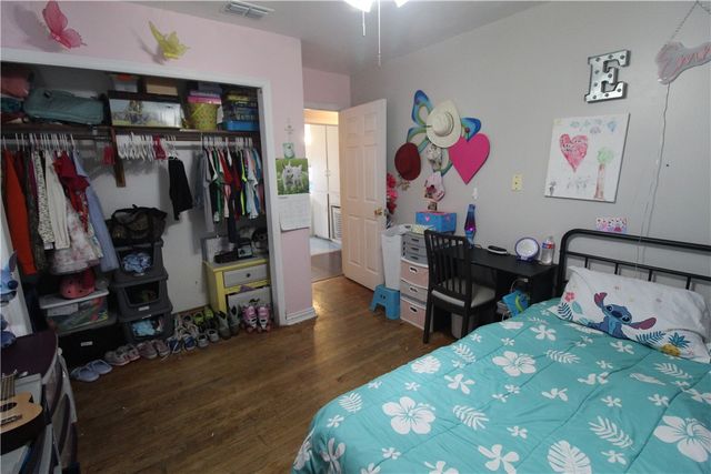 4945 Prinston Dr, Corpus Christi, TX 78411