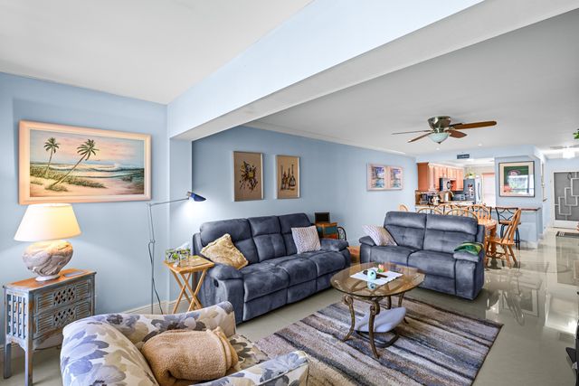 2730 SW 15th Street 3-a, Delray Beach, FL 33445