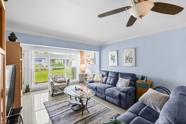 2730 SW 15th Street 3-a, Delray Beach, FL 33445