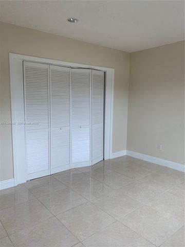 1450 Atlantic Shores Blvd 204, Hallandale Beach, FL 33009