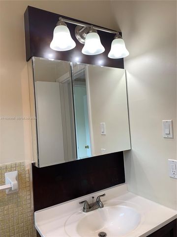 1450 Atlantic Shores Blvd 204, Hallandale Beach, FL 33009