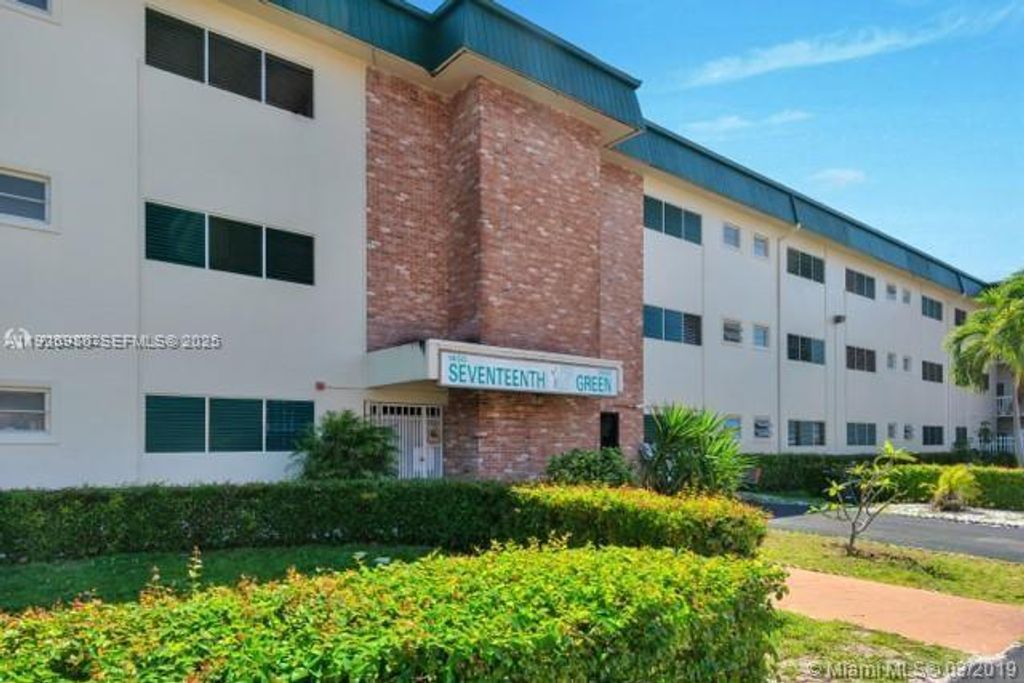 1450 Atlantic Shores Blvd 204, Hallandale Beach, FL 33009