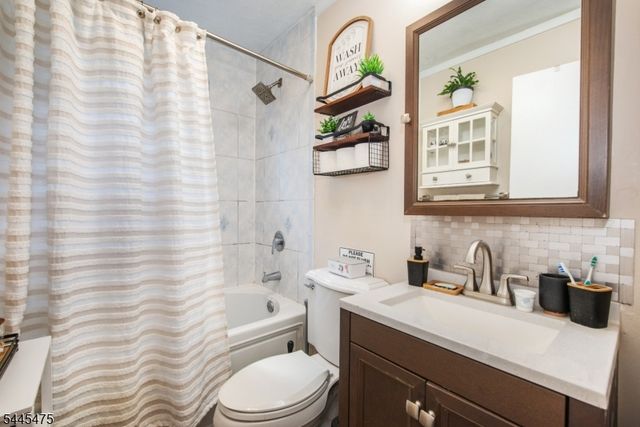 19 Little Rd, Lafayette Twp., NJ 07848