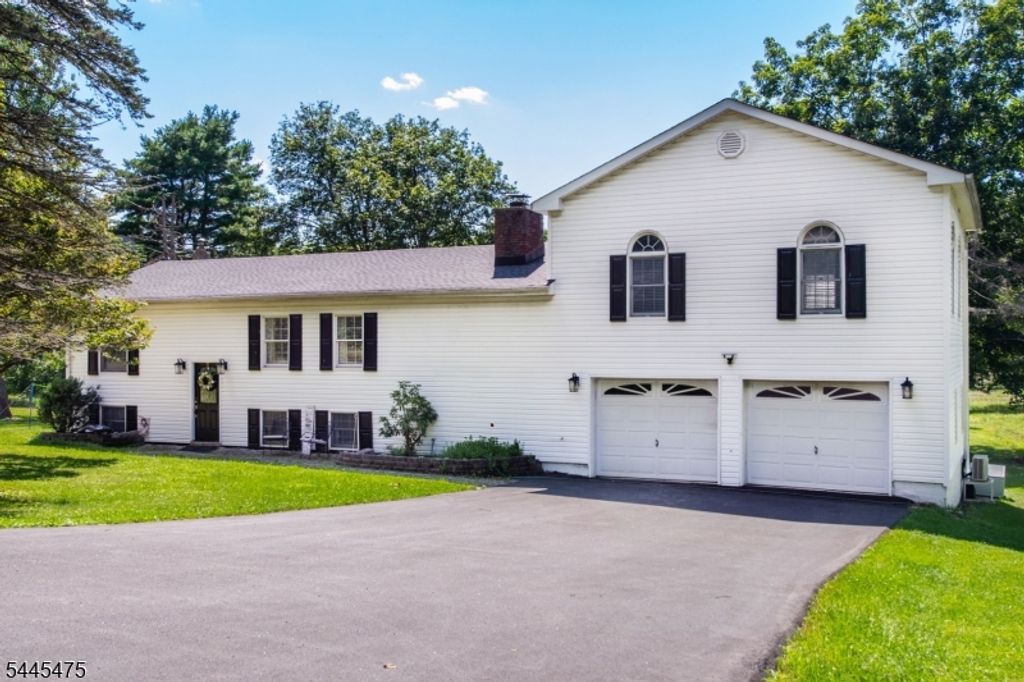 19 Little Rd, Lafayette Twp., NJ 07848