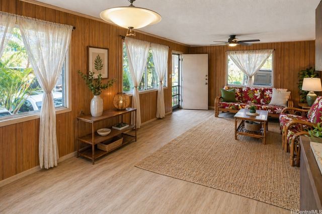 1068 Kinau Street D, Honolulu, HI 96814