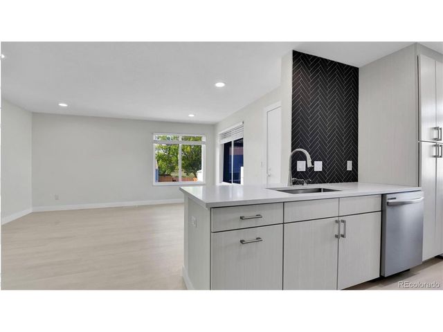 7917 Chase Cir 160, Arvada, CO 80003