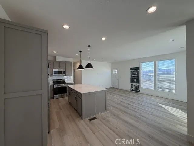 3444 Center 29, Riverside, CA 92501