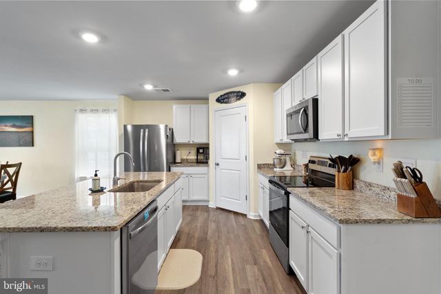 287 AYLESBURY LN, Martinsburg, WV 25403