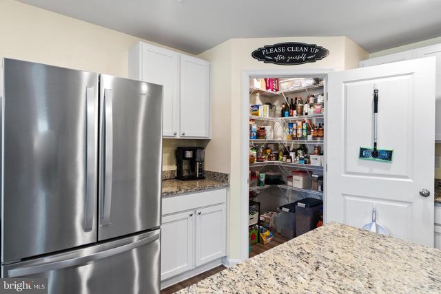 287 AYLESBURY LN, Martinsburg, WV 25403