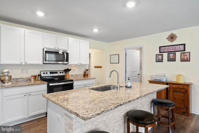 287 AYLESBURY LN, Martinsburg, WV 25403