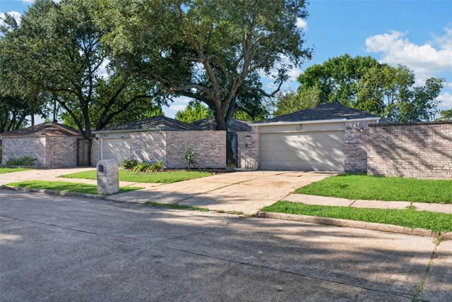16122 Glen Mar Drive, Houston, TX 77082