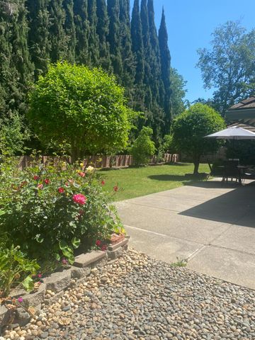 1123 Newport Way, Roseville, CA 95661