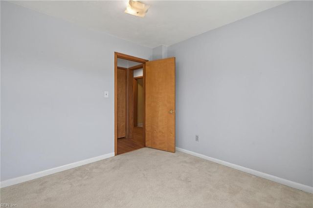 137 S Parliament DR, Virginia Beach, VA 23462
