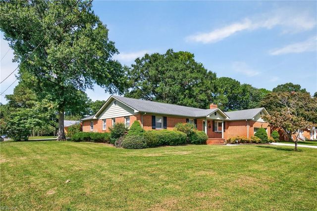 137 S Parliament DR, Virginia Beach, VA 23462