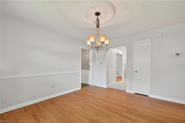 137 S Parliament DR, Virginia Beach, VA 23462