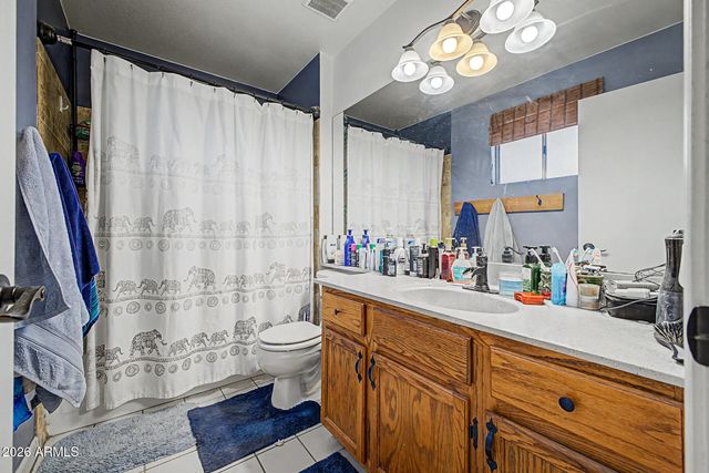 8025 E CICERO Street, Mesa, AZ 85207