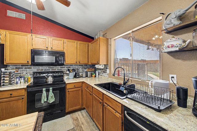 8025 E CICERO Street, Mesa, AZ 85207