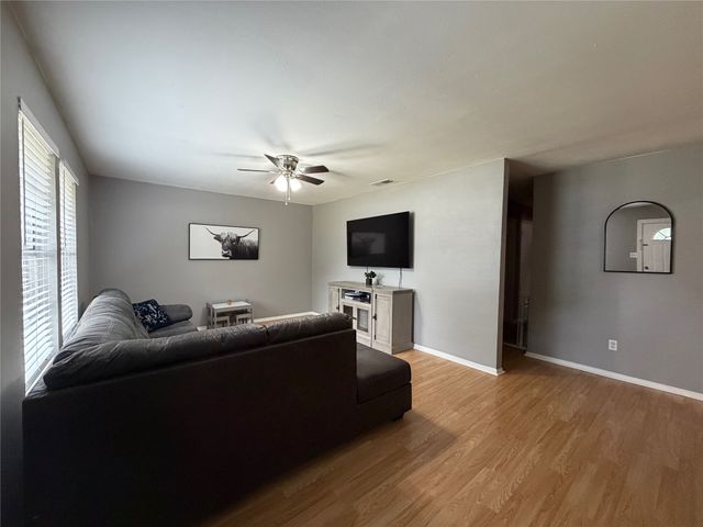 508 Batterson Street, Cleburne, TX 76031