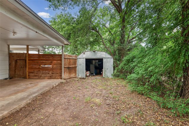 508 Batterson Street, Cleburne, TX 76031