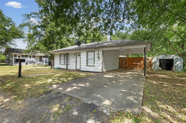 508 Batterson Street, Cleburne, TX 76031