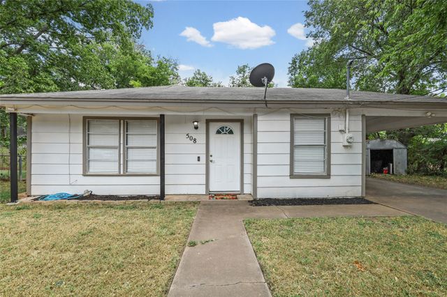 508 Batterson Street, Cleburne, TX 76031