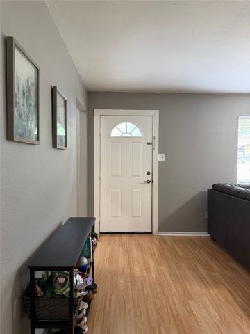 508 Batterson Street, Cleburne, TX 76031