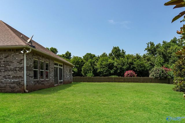 402 Mossyleaf Drive, Huntsville, AL 35824