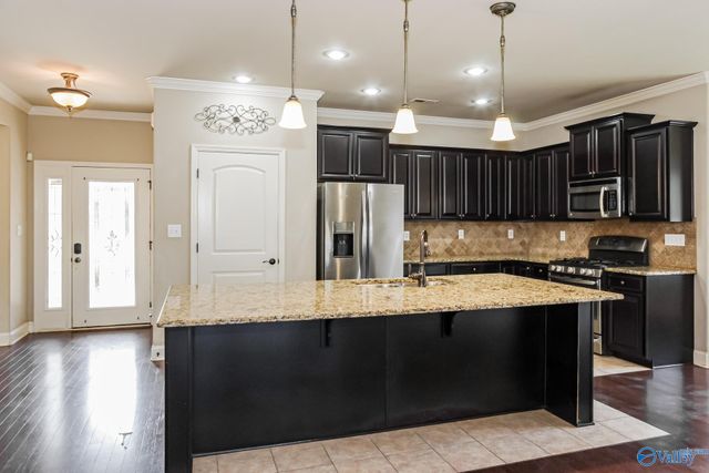 402 Mossyleaf Drive, Huntsville, AL 35824
