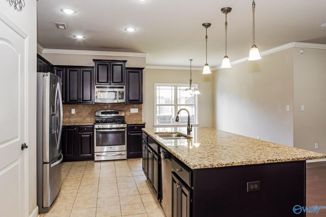 402 Mossyleaf Drive, Huntsville, AL 35824