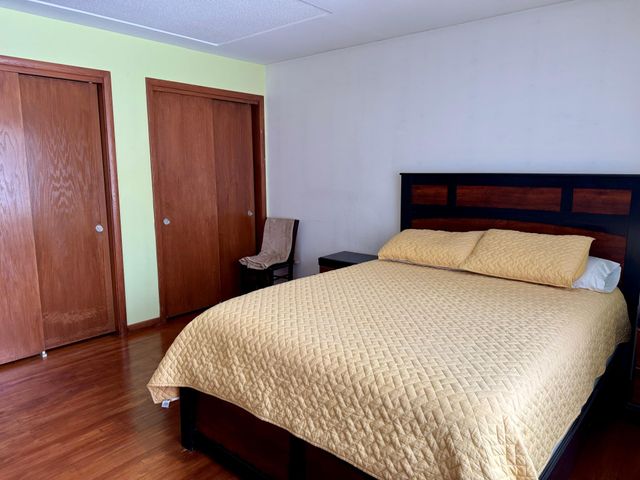 1290 Belmont Lane E, Maplewood, MN 55109