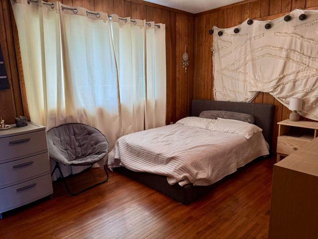 1290 Belmont Lane E, Maplewood, MN 55109