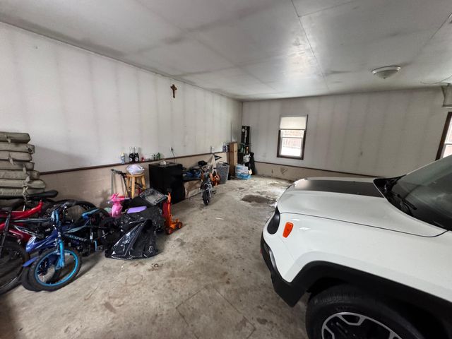 1290 Belmont Lane E, Maplewood, MN 55109