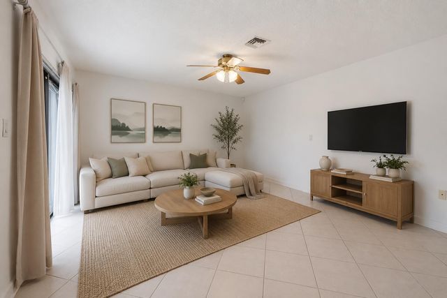 2625 SE 5TH Circle, Boynton Beach, FL 33435